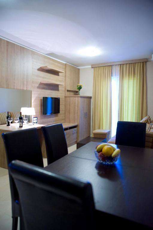 Petrovac Vila V Lux Apartments الغرفة الصورة